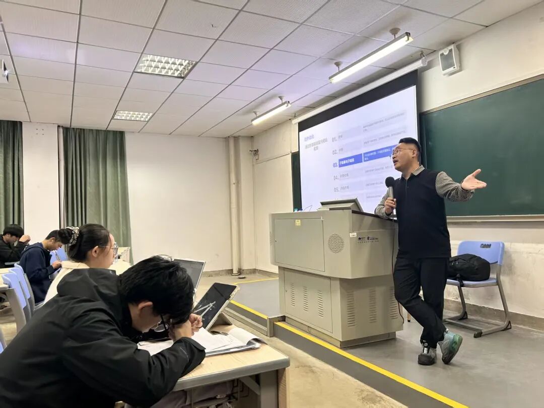 SEO小平受邀走进福建师范大学,培训AI + SEO外贸获客赋能新一代跨境人 配图
