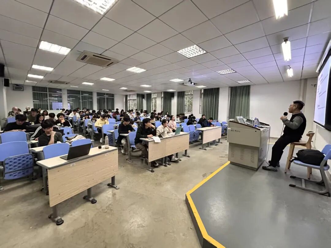SEO小平受邀走进福建师范大学,培训AI + SEO外贸获客赋能新一代跨境人 配图