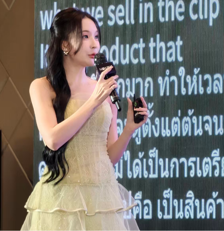 泰国网红 Annda 在峰会现场分享